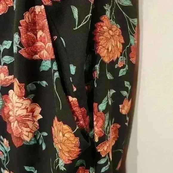 Women's Collective Concepts Black Floral Wrap Dress Sz M $88 - Picture 8 of 11